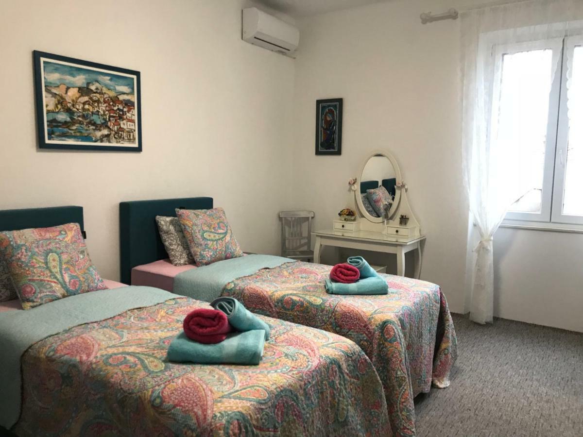 Apartment Kapo Split Bagian luar foto